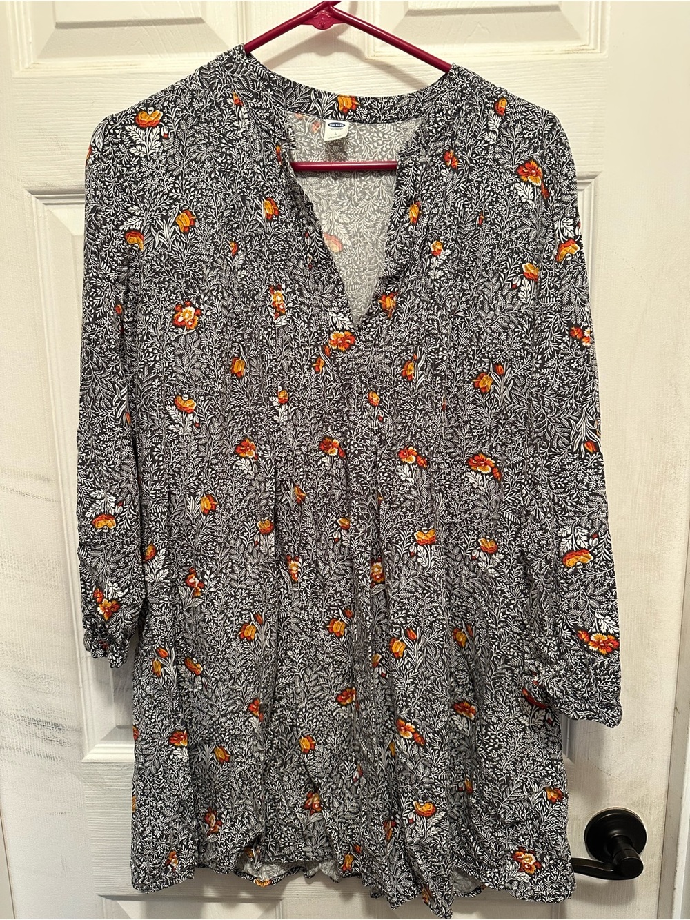 Old Navy Black & White Leaf-Print Top with Orange and Red Floral Accents